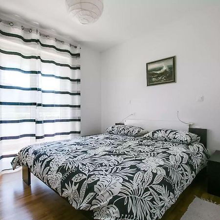 Apartment Vitalia 2+2 Porec Ngoại thất bức ảnh